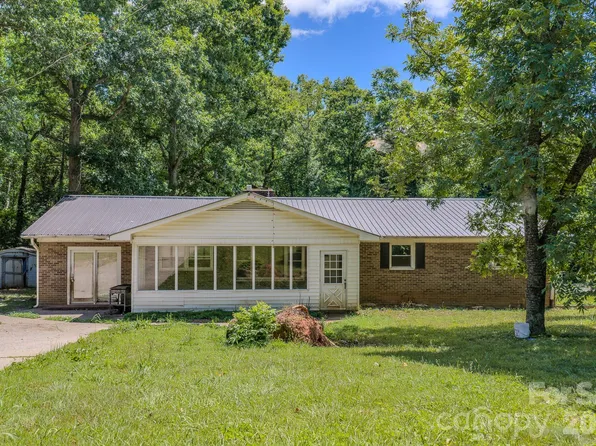 886 Pearidge Rd, Bostic, NC 28018