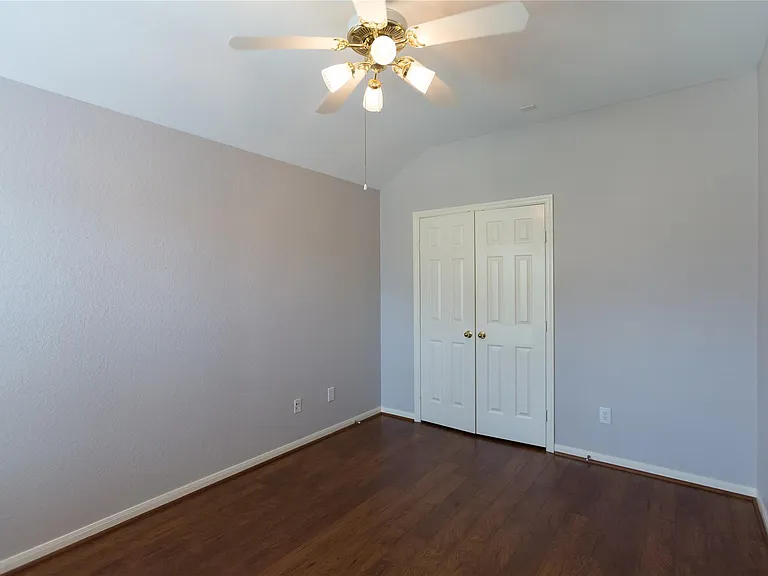 7907 Glenn Cliff Dr — Photo 16