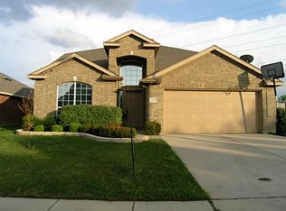 5641 Grenada Dr, Fort Worth, TX 76119