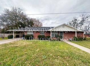 828 Park Ln, Mexia, TX 76667