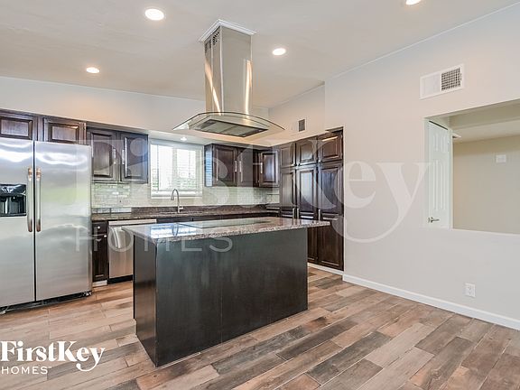 4th image of 5136 E Alberta Dr