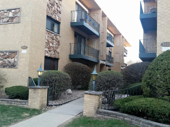 6864 N Northwest Hwy, Chicago, IL 60631