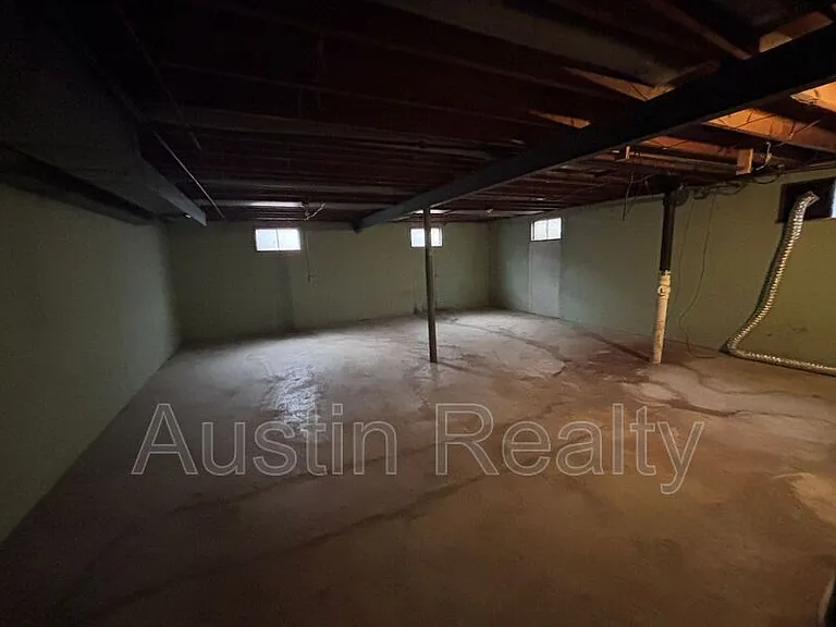 8634 Burton Ave #B — Photo 10