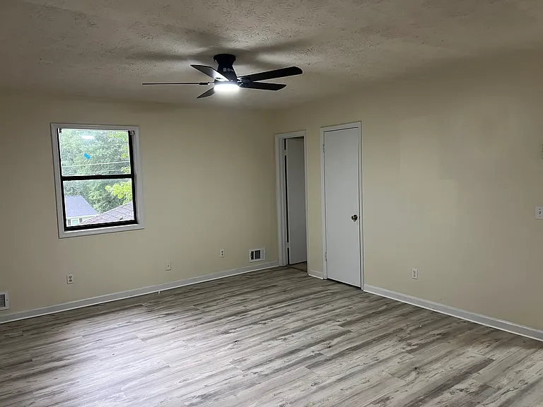 1468 Bridgestone Dr — Photo 13