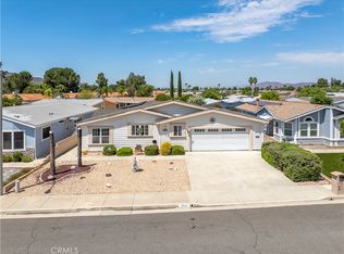 1651 Willow Leaf Dr, Hemet, CA 92545