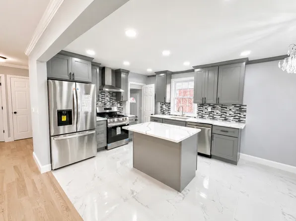 (undisclosed Address), Farmingdale, NY 11735