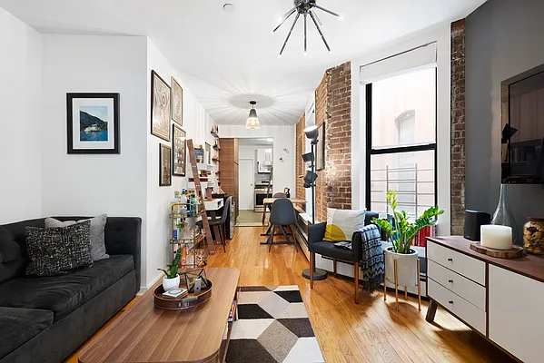 Sold by Compass | media 13