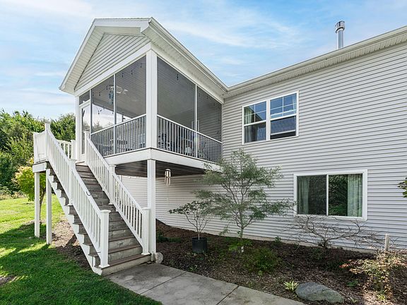 4th image of 5709 Ickes Rd