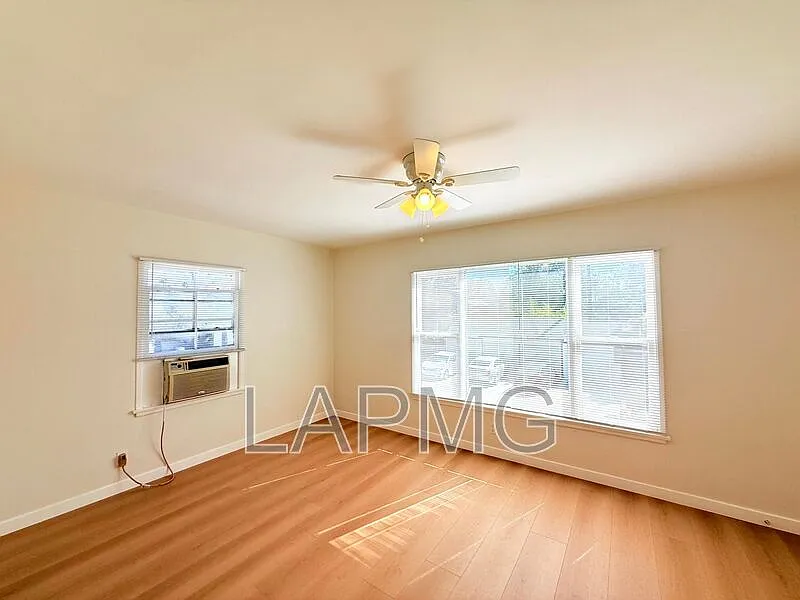 1 bed, 1.0 bath, 682 sqft, $2,100 — Photo 2