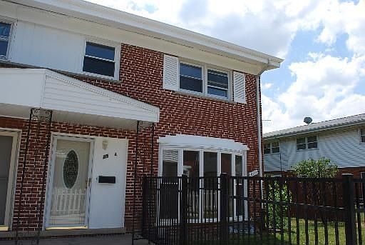 1st image of 8911 Robin Dr APT A