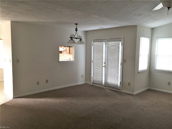 2nd image of 5877 Glen View Dr