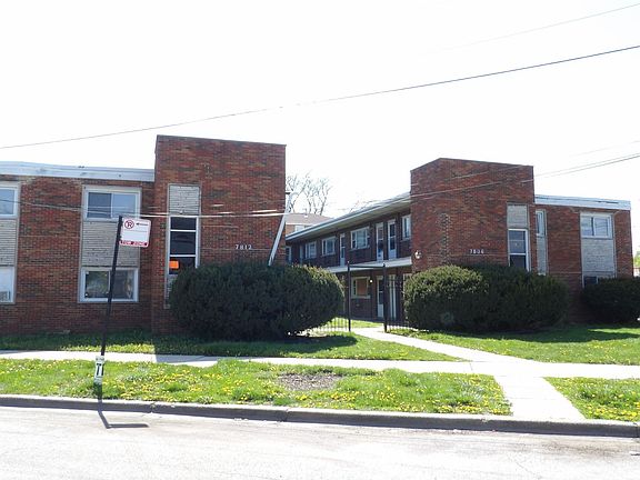 4th image of 7806-7812 S Troy St #7806-6