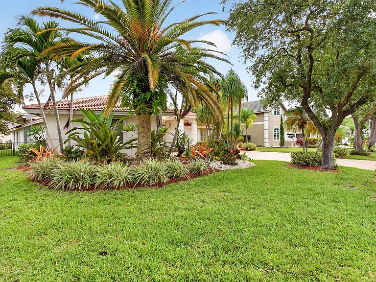 10251 NW 62nd Dr — Photo 7