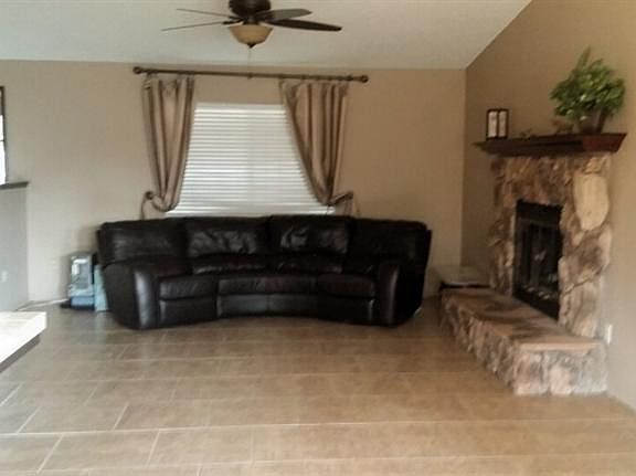 5th image of 13550 1st Ave