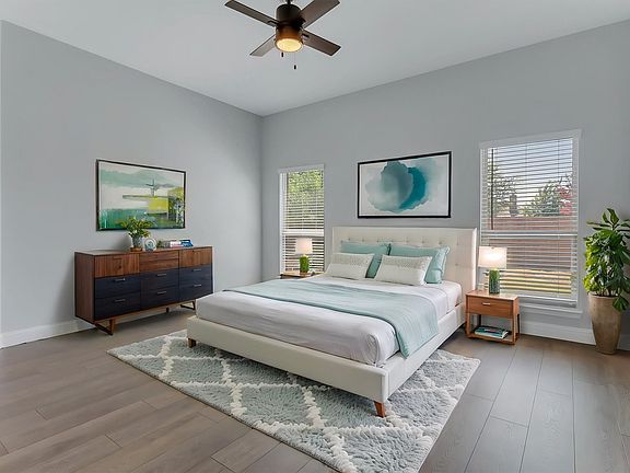 5th image of 4025 Mockingbird Ln