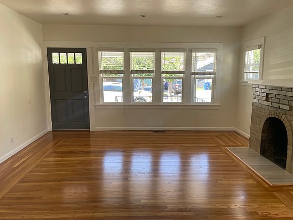 4th image of 2240 Bailey Ave
