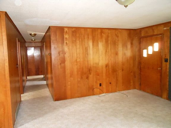 5th image of 14 Shady Branch Ln