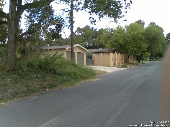 5th image of 247 Cosgrove St