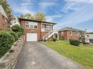 6203 Richmond Dr, Huntington, WV 25705