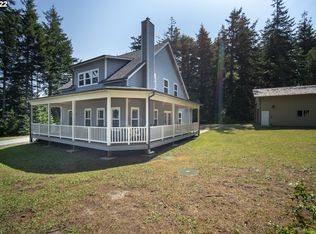 55211 Watchbird Dr, Bandon, OR 97411