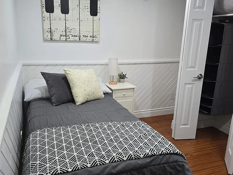 67 Janefield Ave #BASEMENT — Photo 7