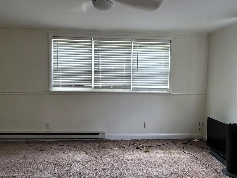 401 S Eason Dr #A — Photo 7