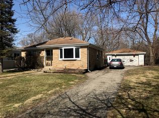 918 McKinley Ave, Mundelein, IL