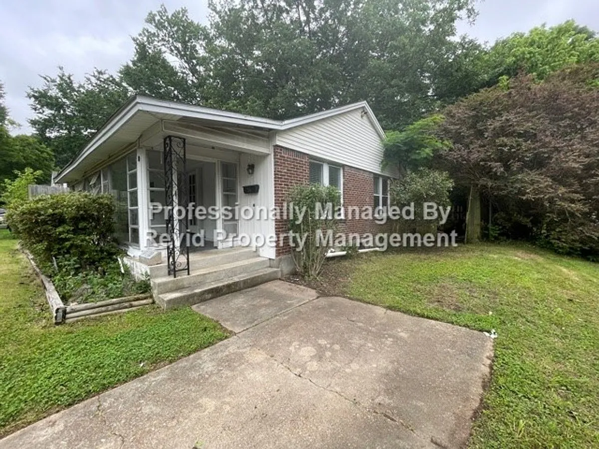 Building Photo - 3712 Marion Ave