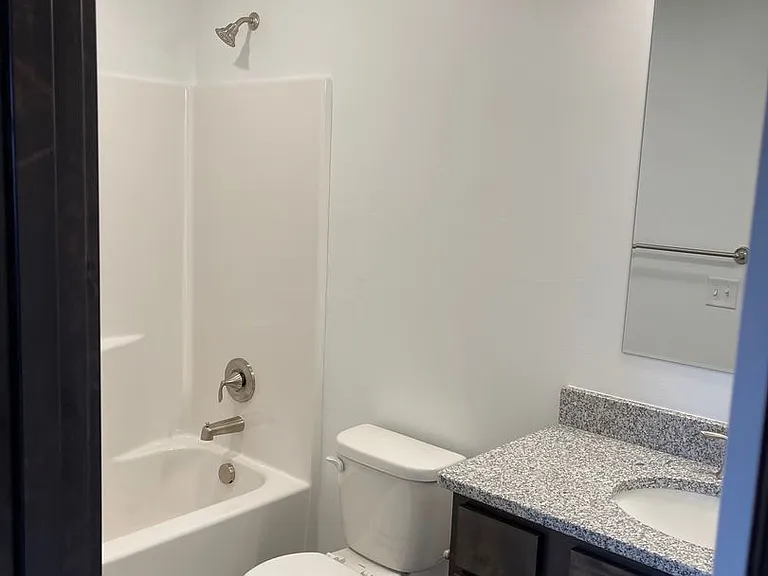 605 Black Diamond St — Photo 10