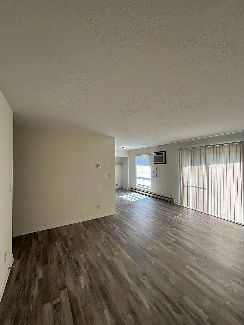 70 Ironwood Court — Photo 4