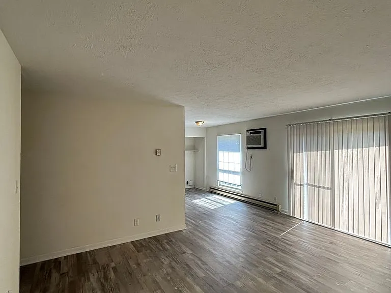 70 Ironwood Court — Photo 4