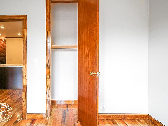 5th image of 85 Crooke Ave APT 8
