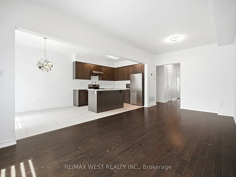 26 Hines St — Photo 12