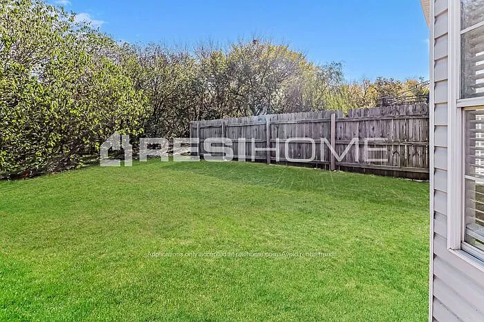 3037 Pinecrest St — Photo 15