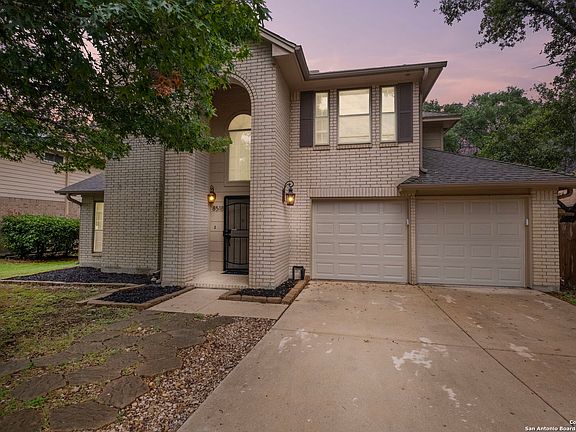 3rd image of 8518 Chelsea Park