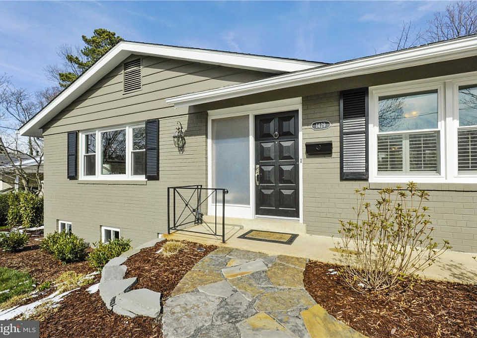 1st image of 1429 Fern Oak Ct
