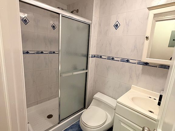 3rd image of 175-07 174th St #1