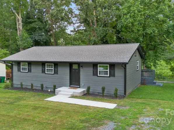 5201 Queen Anne Rd, Charlotte, NC 28217