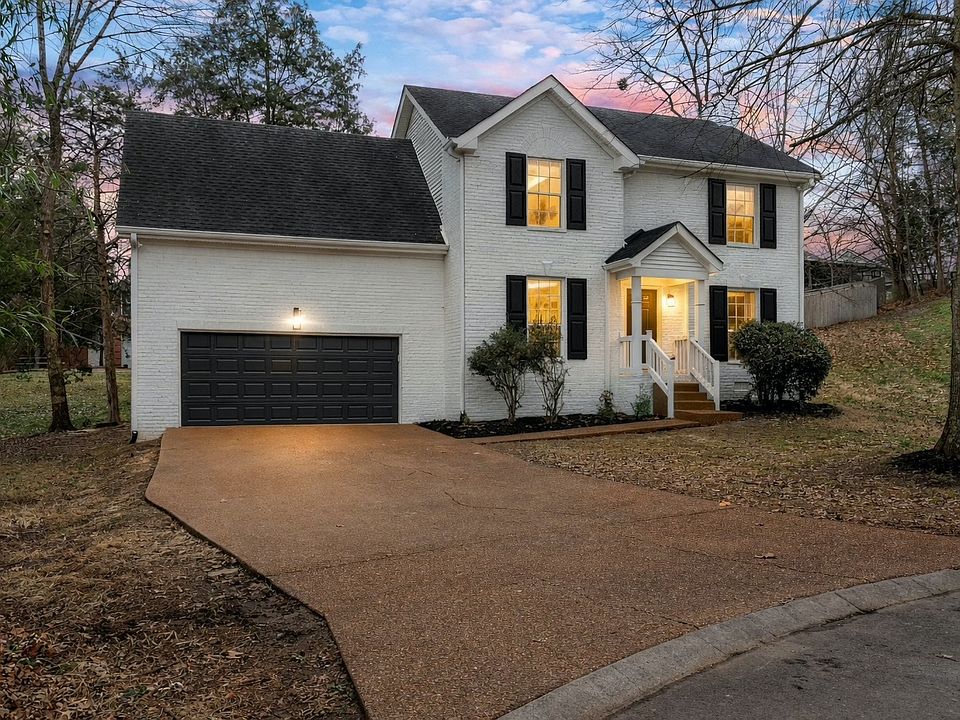 1st image of 105 Horseshoe Ct