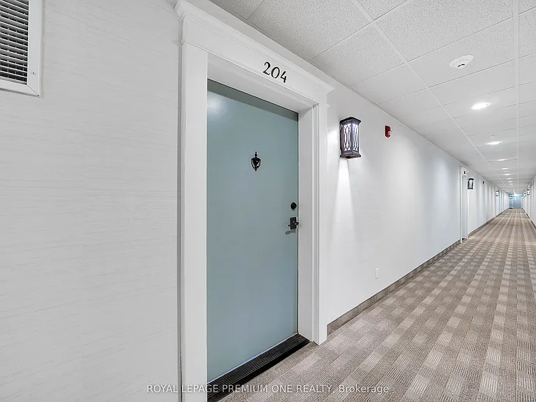 161 Wellington St E #204 — Photo 12