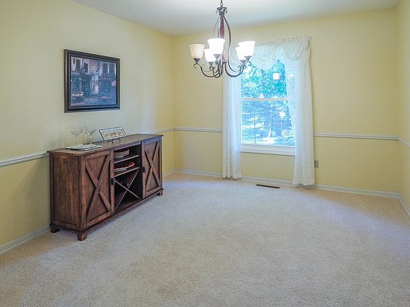 8231 Brookcrest-105