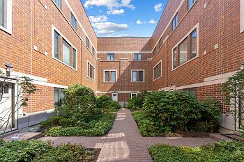 3rd image of 6531 N Lincoln Ave #6