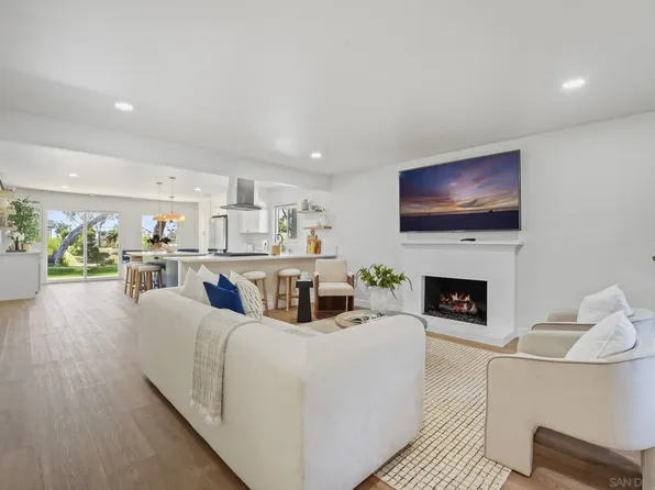 336 Cadillac Cir, Oceanside, CA 92054
