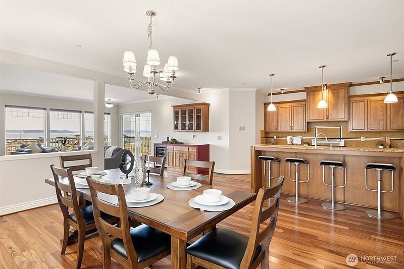 3rd image of 2030 Grand Avenue #5