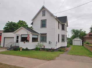 705 Calumet St, Lake Linden, MI 49945