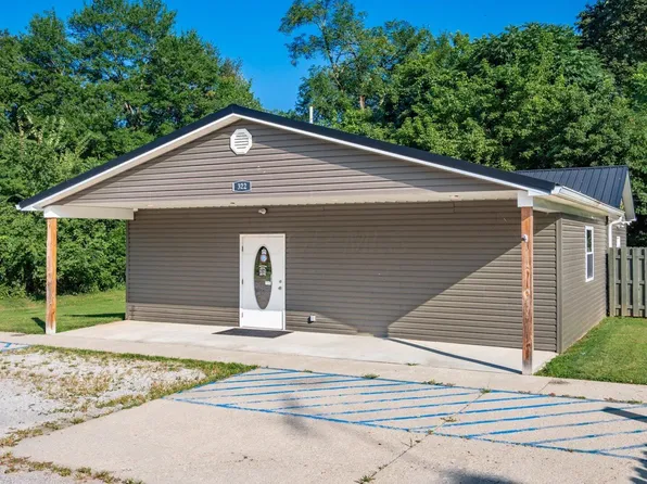 322 W Water St, New Lexington, OH 43764