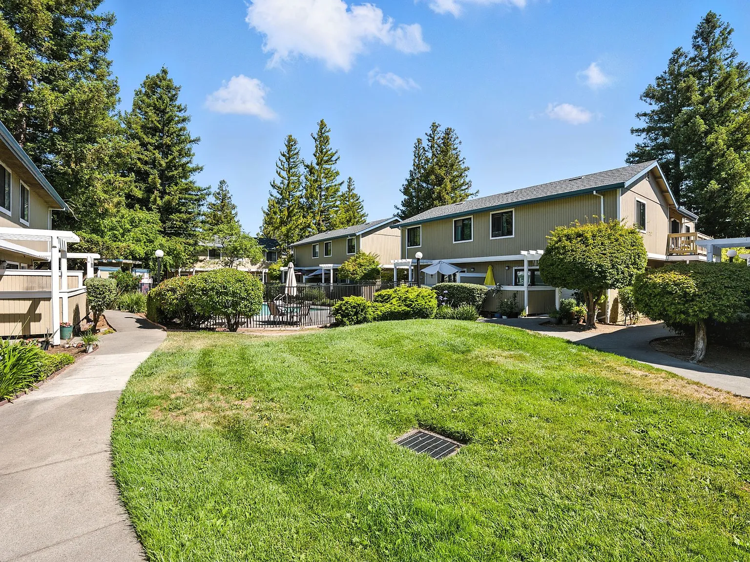 Redwood Landing — Photo 1