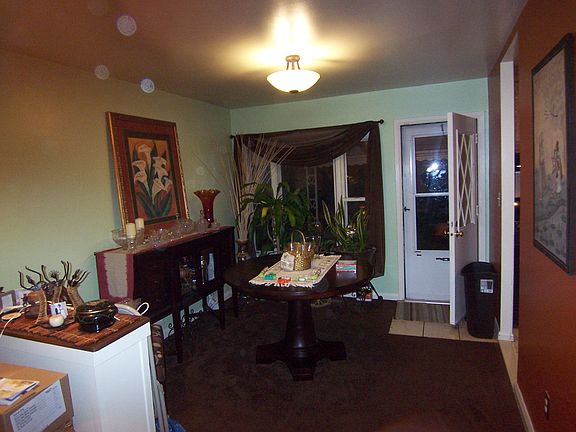 4th image of 919 Sedgley Rd