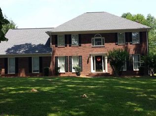 104 Wexford Cir, Bonaire, GA