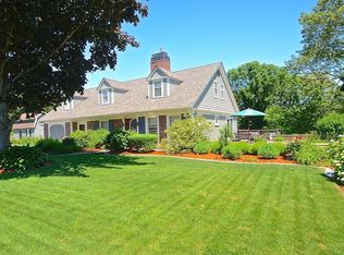 62 Cross Way Pl, Osterville, MA 02655